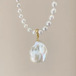 Large/ Medium Baroque Pearl Pendant with Sterling Silver Clasp– raffiepearls07