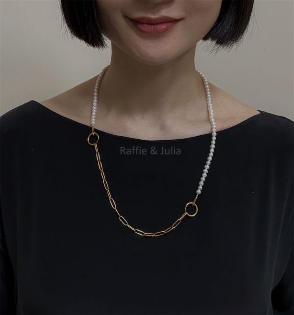 Raffie & Julia "Aura" Necklace, Freshwater Pearls with Openable Paperclip Chain, Multi-way Mix &Match