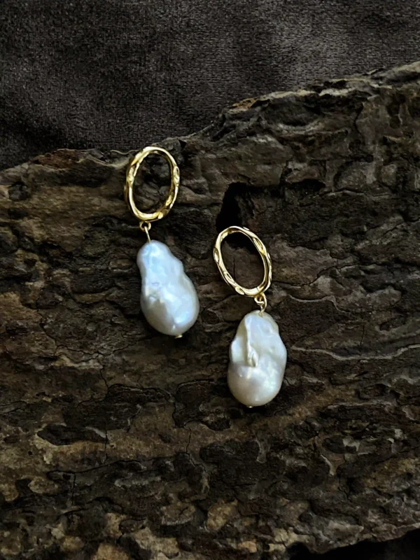 Silver or Gold Pearl Drop Earrings – Baroque Pearls in Sterling Silver - raffiepearls26