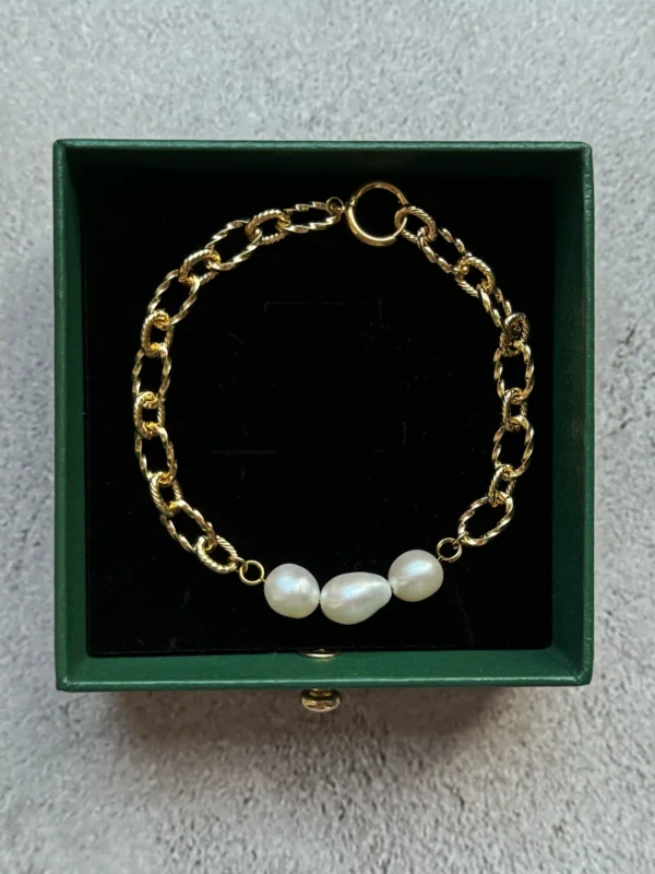 Baroque Pearl Bracelet with Gold Plated Non-Tarnish Chain - raffiepearls44