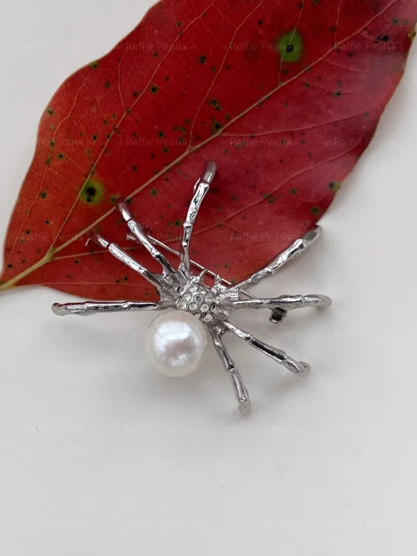 Black Choker Pearl Spider Necklace / Brooch – Fine Halloween Jewelry - raffiepearls54