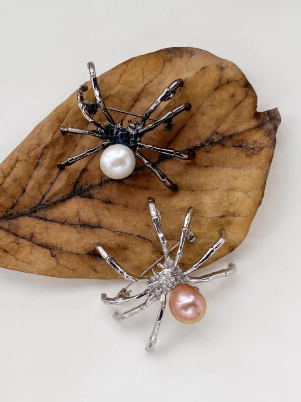 Black Choker Pearl Spider Necklace / Brooch – Fine Halloween Jewelry - raffiepearls54