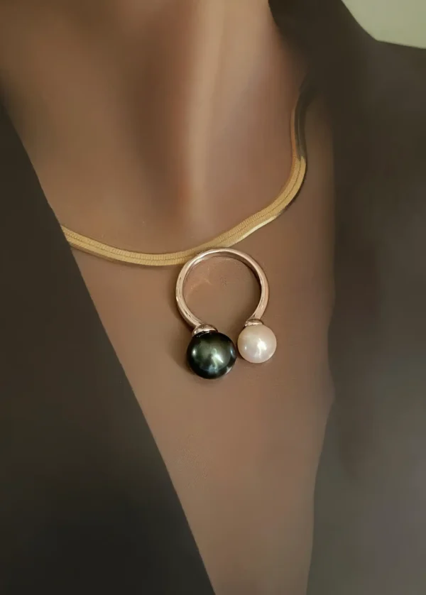 Black and White Pearl Ring – Sterling Silver Ring with Natural Pearls – raffiepearls12