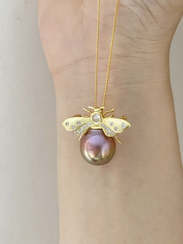 Pearl Octopus Pendant | Bee Brooch - Real Pearls in Sterling Silver - raffiepearls52