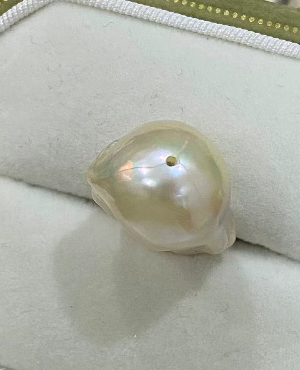 cracked baroque pearl